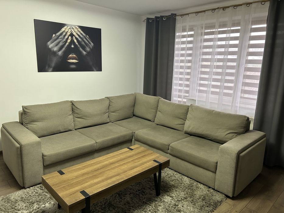 Duzy naroznik do salonu , funkcja spania