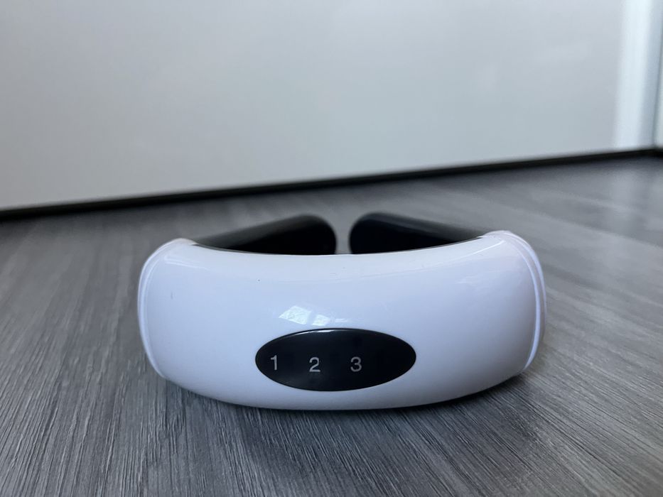 Масажер для шиї на батарейки