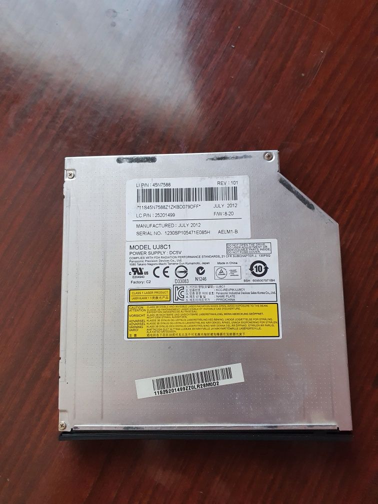 Panasonic UJ8C1 SATA DVD Burner

Сидиром ,дисковод, cd rom