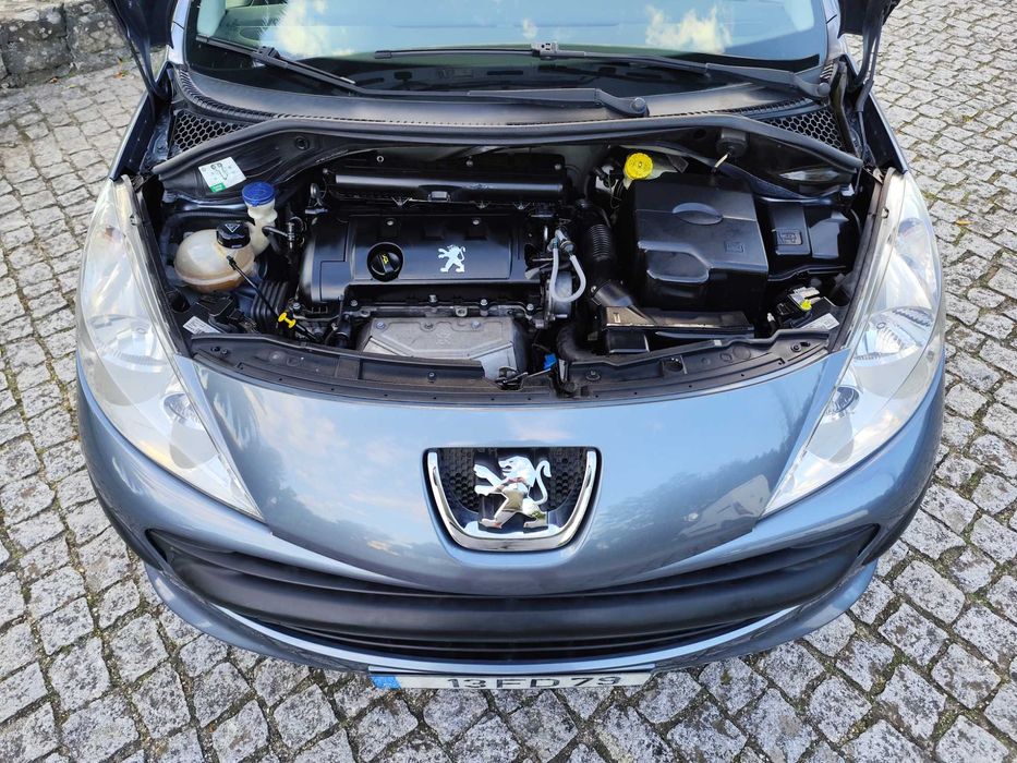 Peugeot 207 1.4 Gasolina - Nacional - Revisão Feita - Aceito Retoma