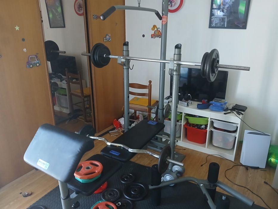 Banco de musculação multiusos com polia + barra +  104kg