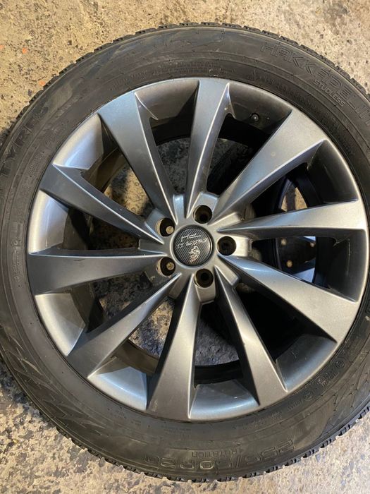 Нокіан 255/50R20 зима  комплект диски з резиною титани 5*112 nokian