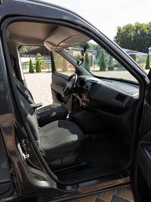 Вантажний автомобіль Fiat Doblo Maxi 2012