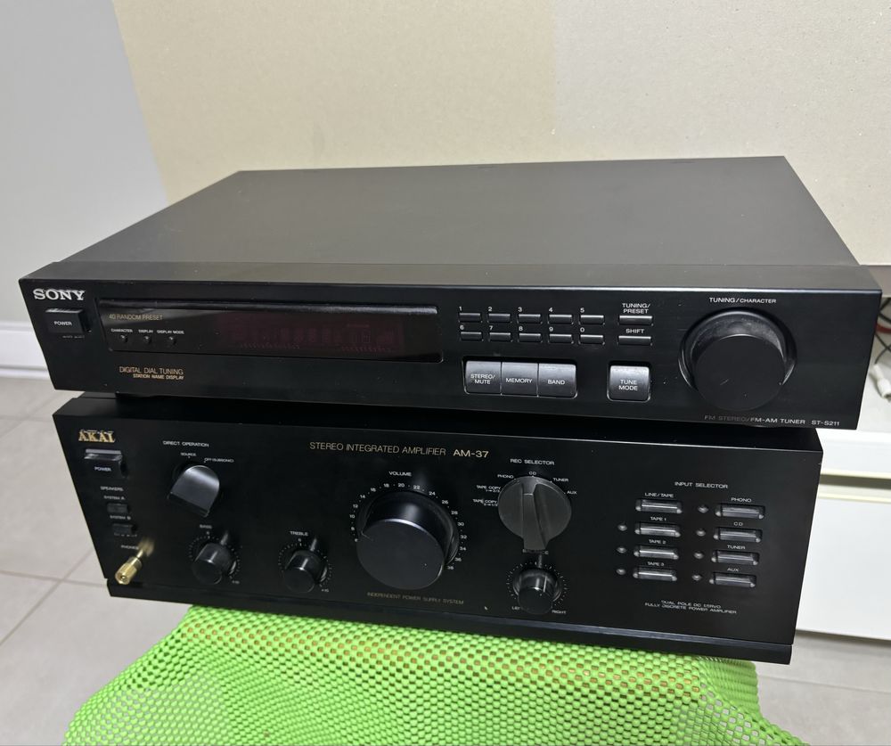 Amplituner Akai AM-37 i Tuner Sony ST-S211