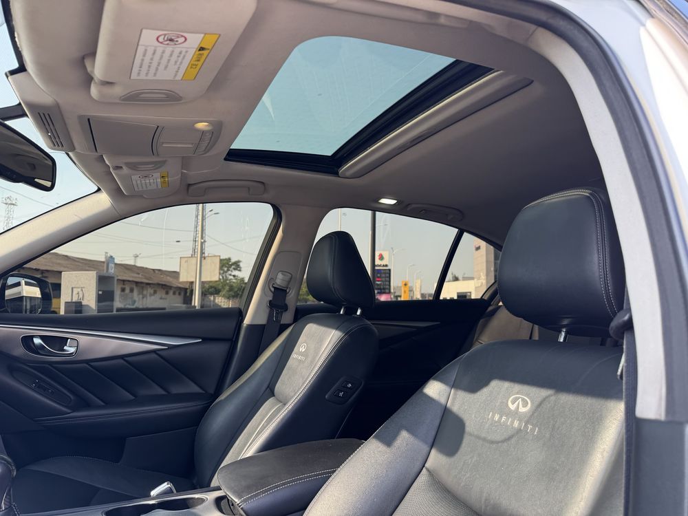 Продам Infiniti Q50 2.2 дизель 2015 год
