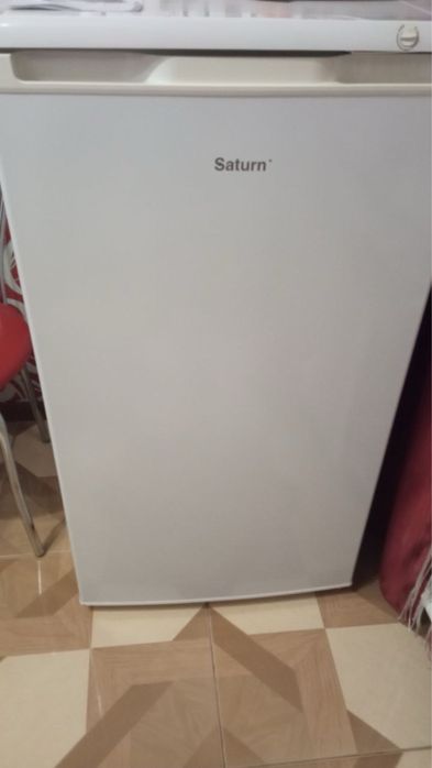 Продам морозильну камеру Saturn