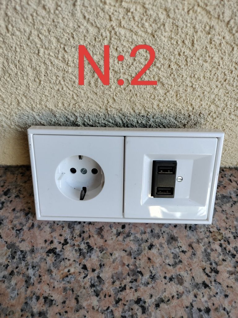 Tomadas duplas USB novas