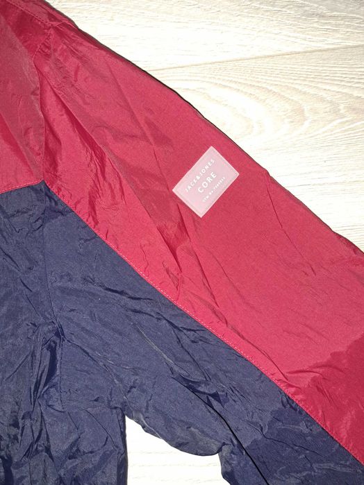 Ветровка, Вітровка Jack & Jones Rio Red