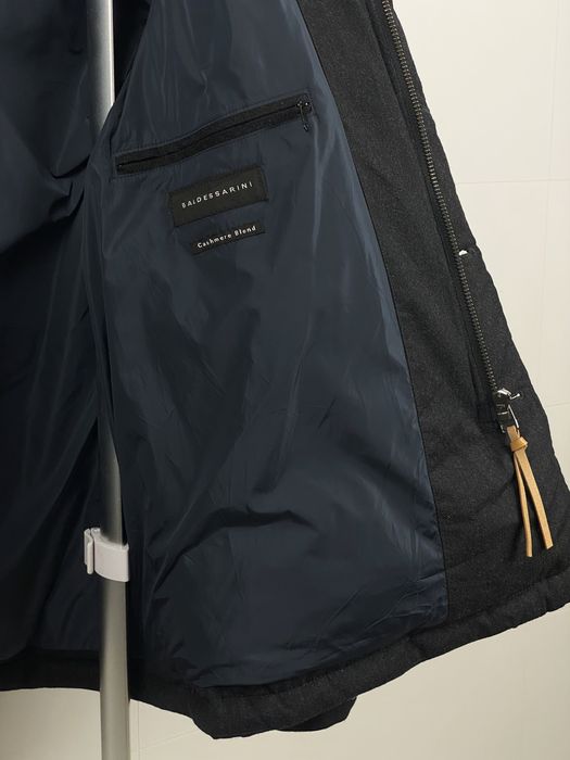 Зимовий кашеміровий пуховик Baldessarini 50 (L)