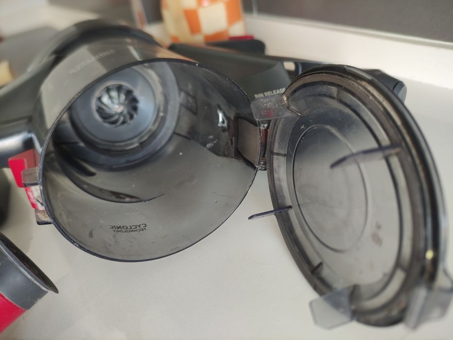 Aspirador vertical Hoover