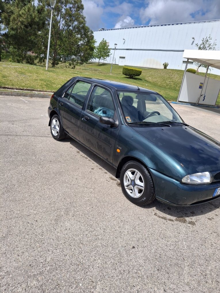Ford fiesta 1.8 D 5P