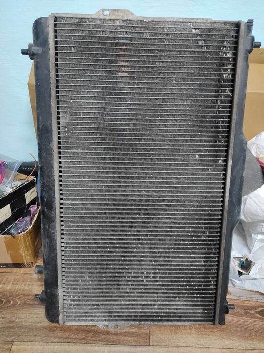 Продам Радіатор Охолодження Hundai Santa Fe 2.0 CRDI