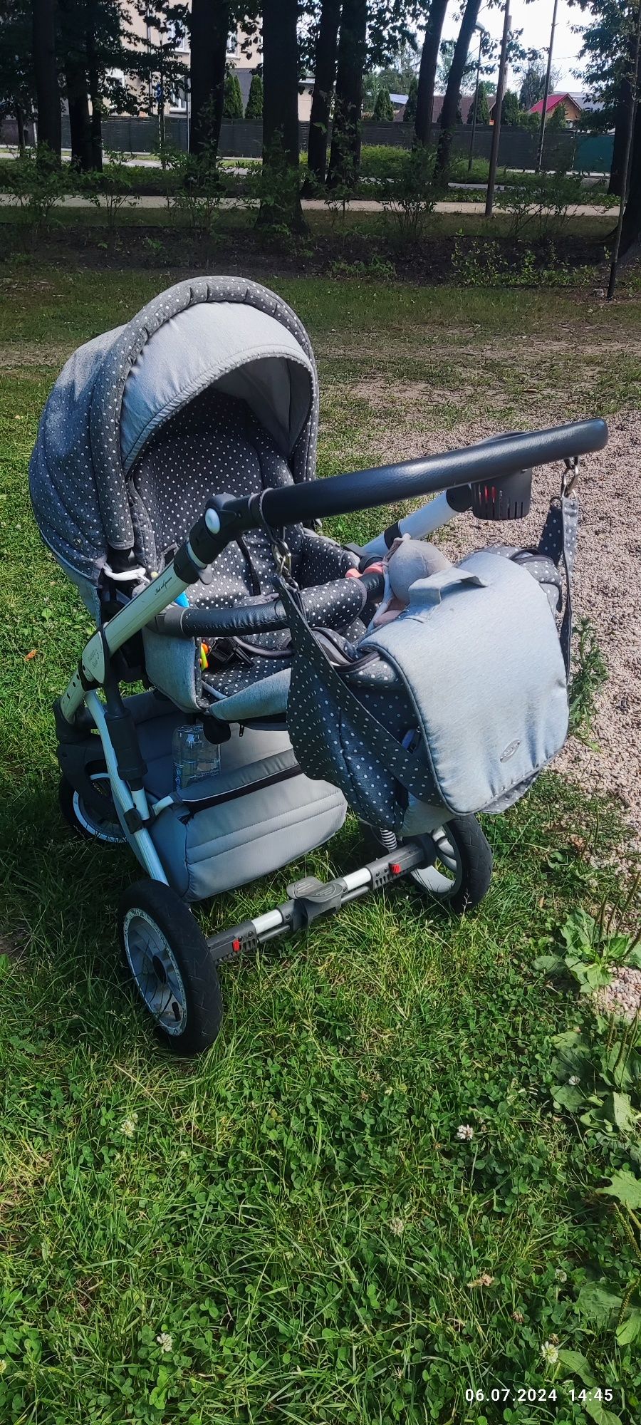 Sprzedam Wózek 3 w 1 w dobrym stanie
