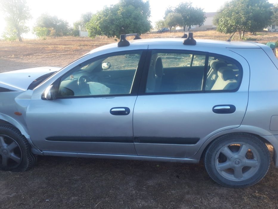 Varias peças Nissan Almera N16,2001