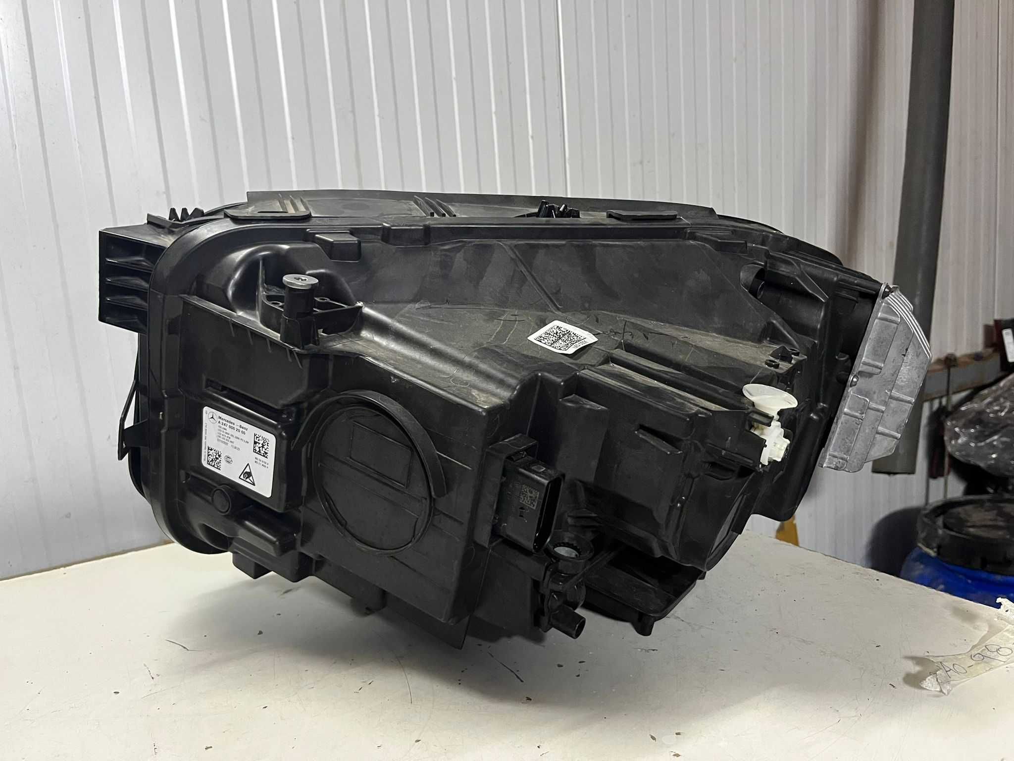 Farol frente direito Mercedes-Benz GLB x247
