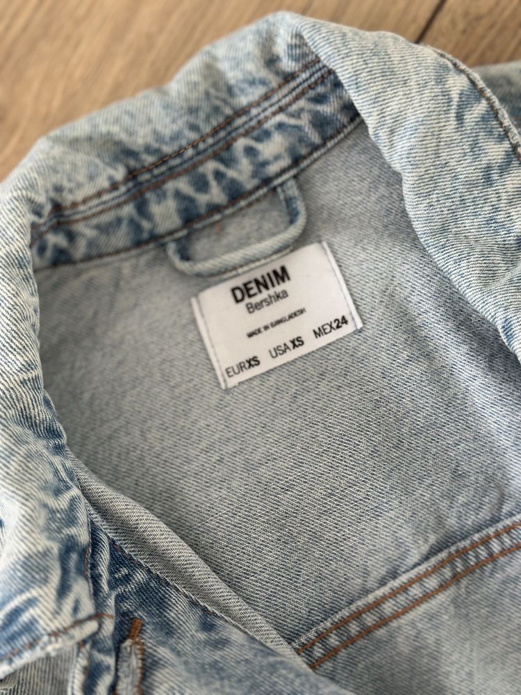 Джинсовка Bershka