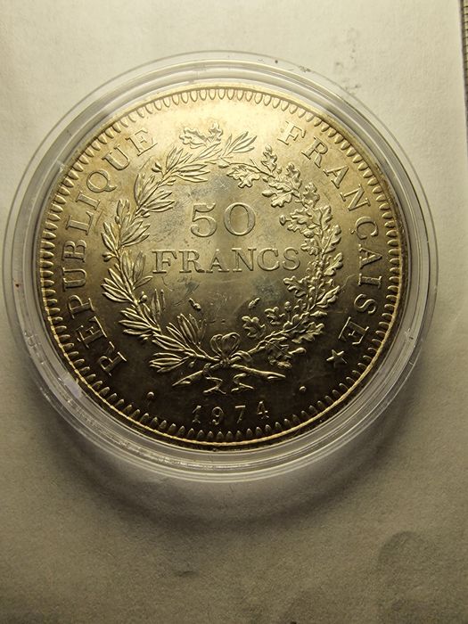 Sprzedam dwie srebrne monety