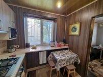 Продаж 3-кімнатна квартира за адресою: вул. Квітки Цісик,  Косіора.