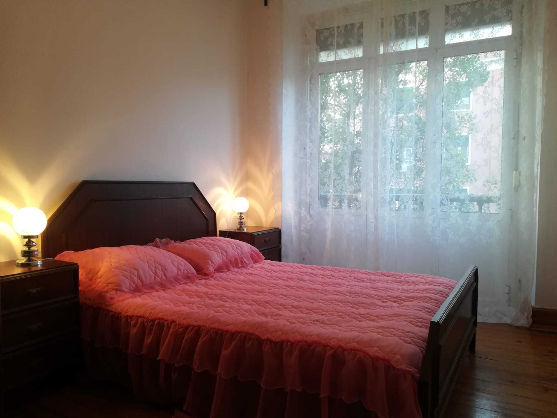 Quarto Casal Metrô Alameda - Areeiro