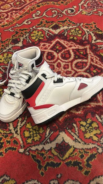 Кросівки жіночі Fila