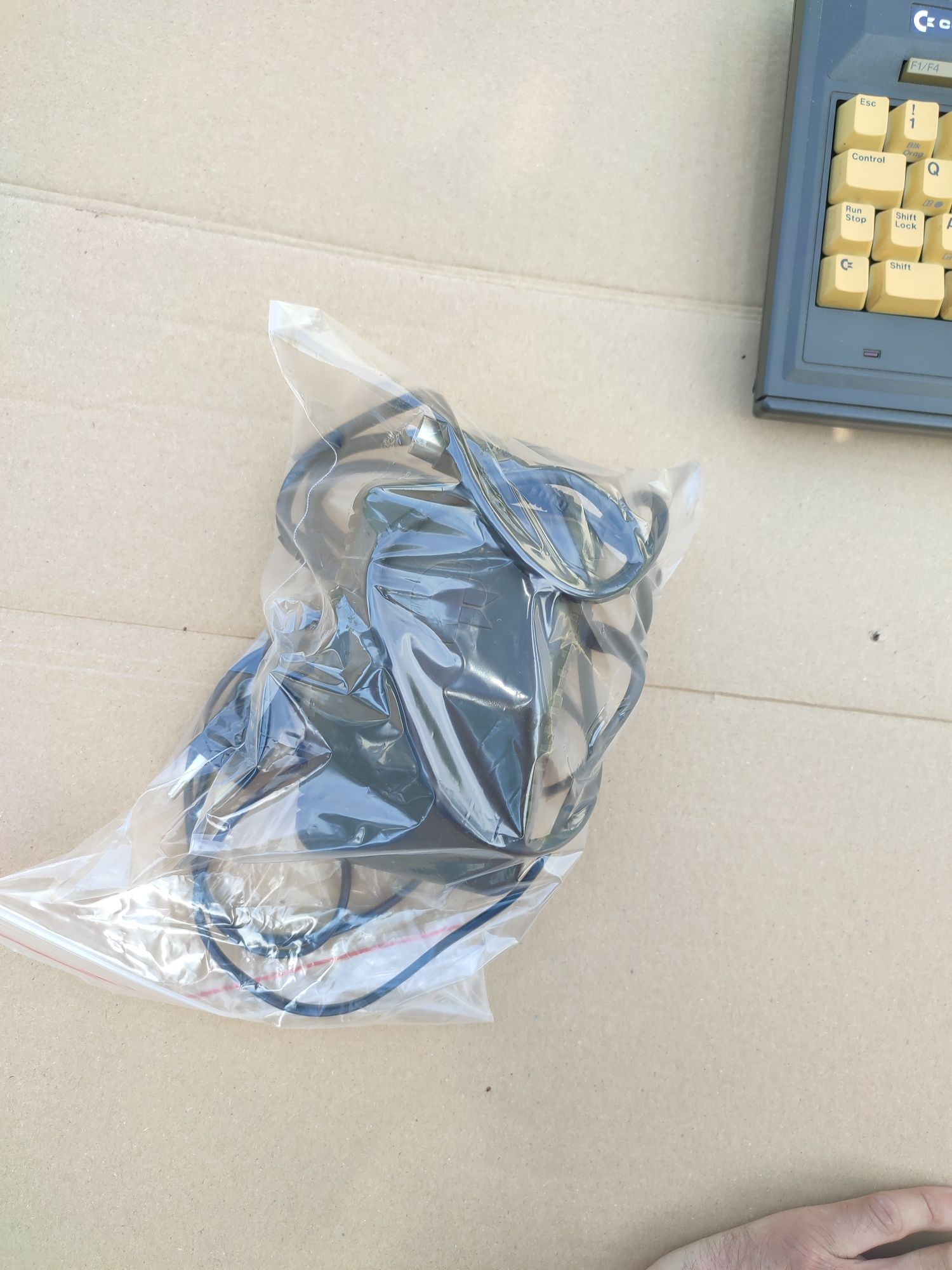 Commodore PLUS 4 z zasilaczem