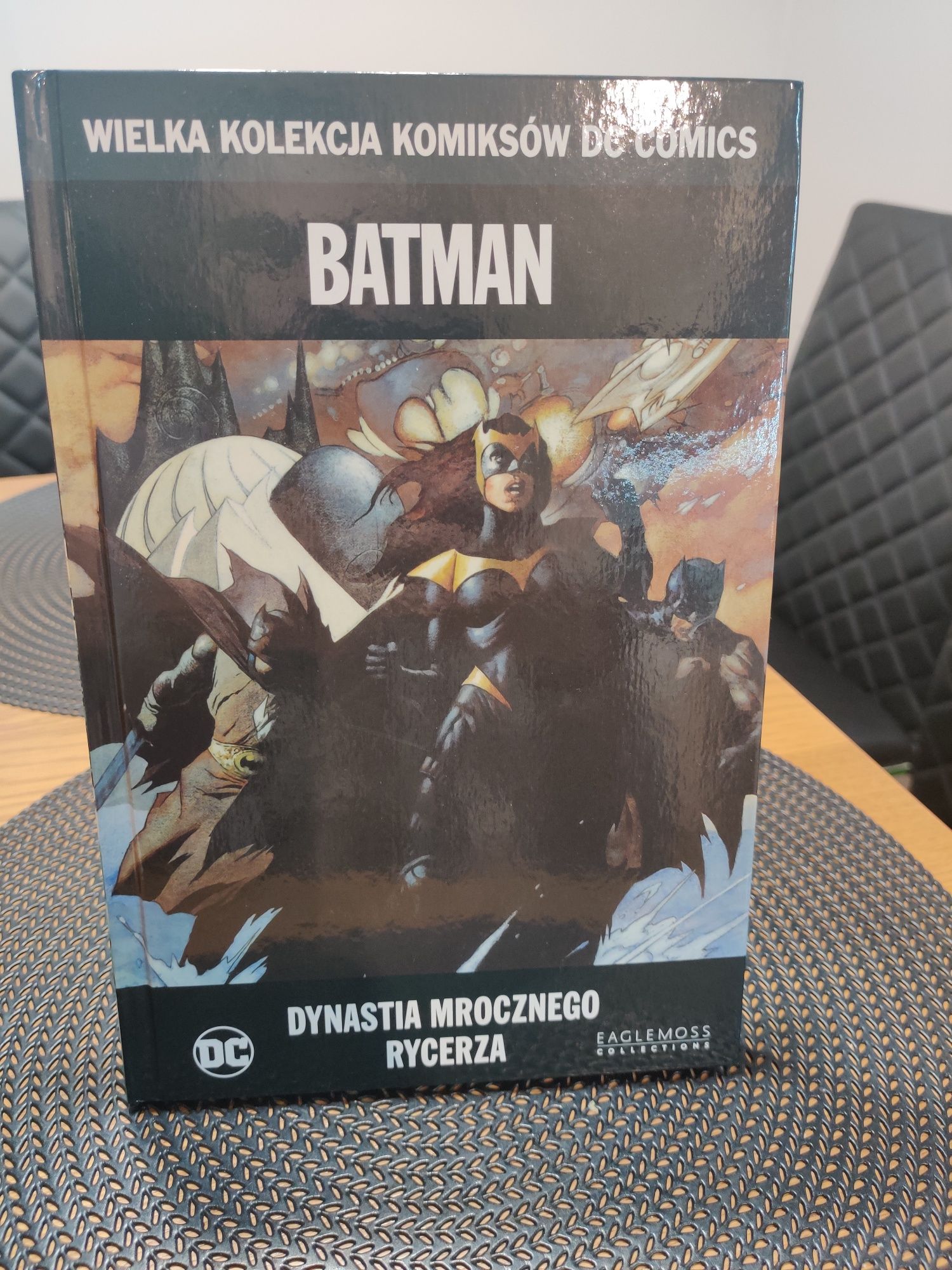 Batman - Dynastia Mrocznego Rycerza - Tom 76