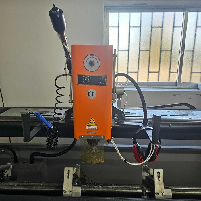 Vendo copiadora fresadora aluminio