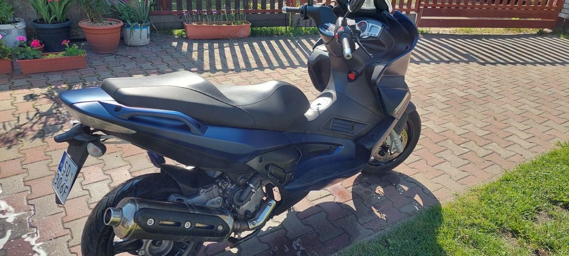 Sprzedam skuter gilera nexus 500