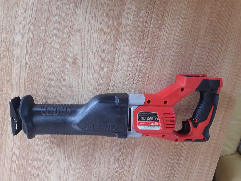 Milwaukee M18 Piła szablasta SAWZALL M18 BSX