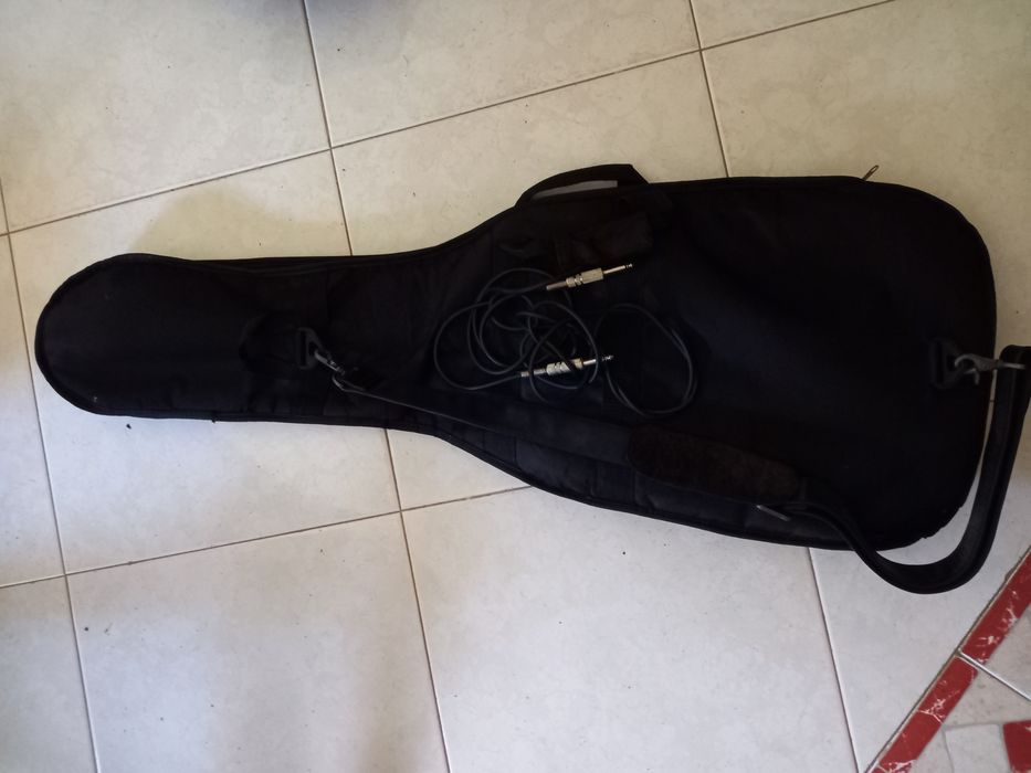 Guitarra Maison e Amplificador Fender