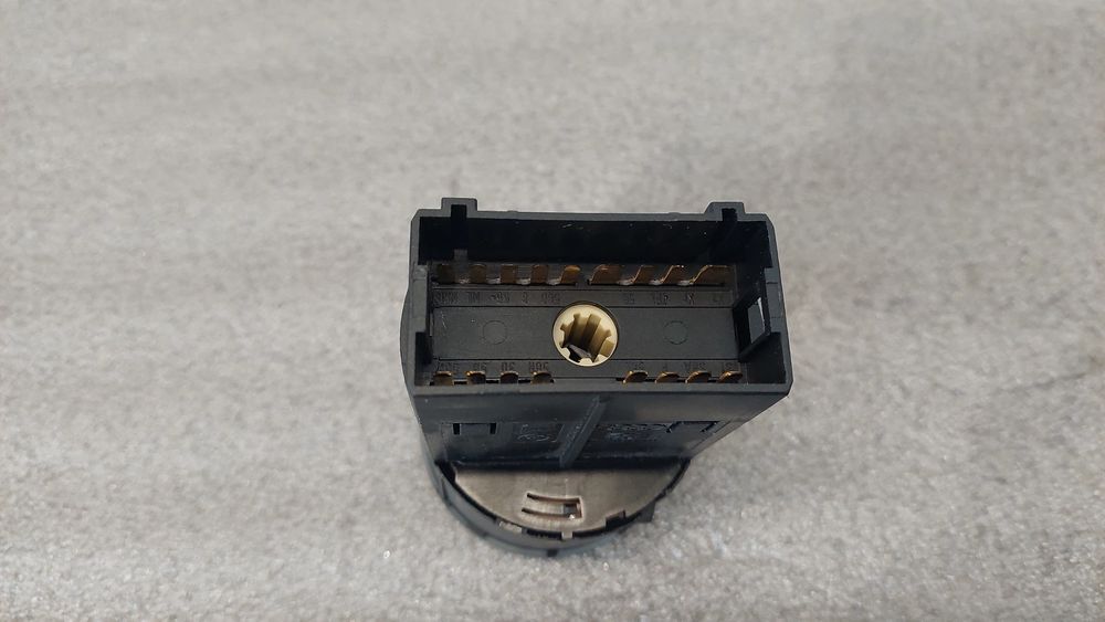 Botão / interruptor de luzes VOLKSWAGEN Polo (9N)
