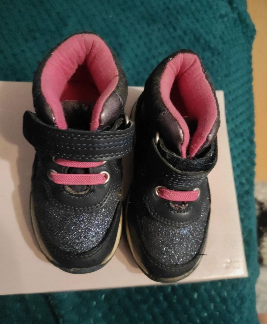 Buty sneakersy dla dziewczynki 21
