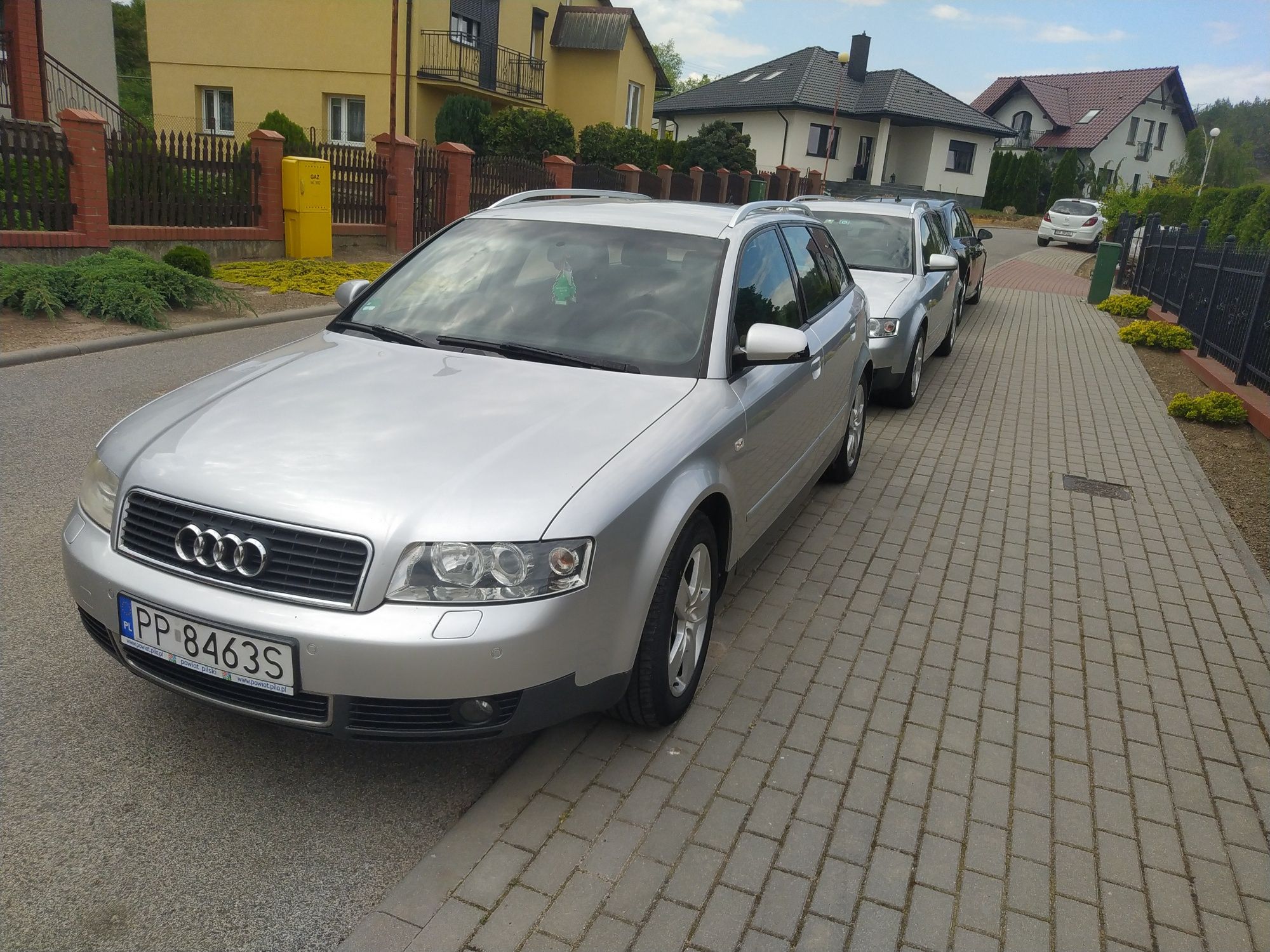Wszystkie części audi a4 b6 ly7w mam wiele audi w tym kolorze