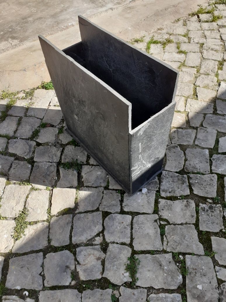 Caixa utensilios lareira