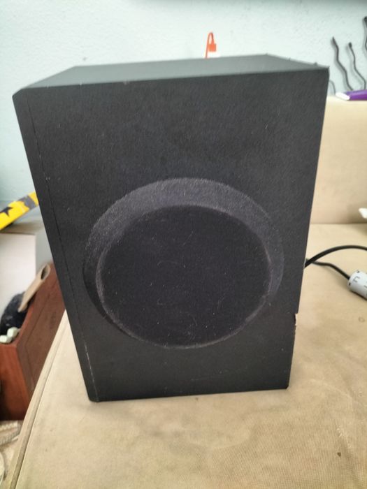 subwoofer ativo sem fios LG