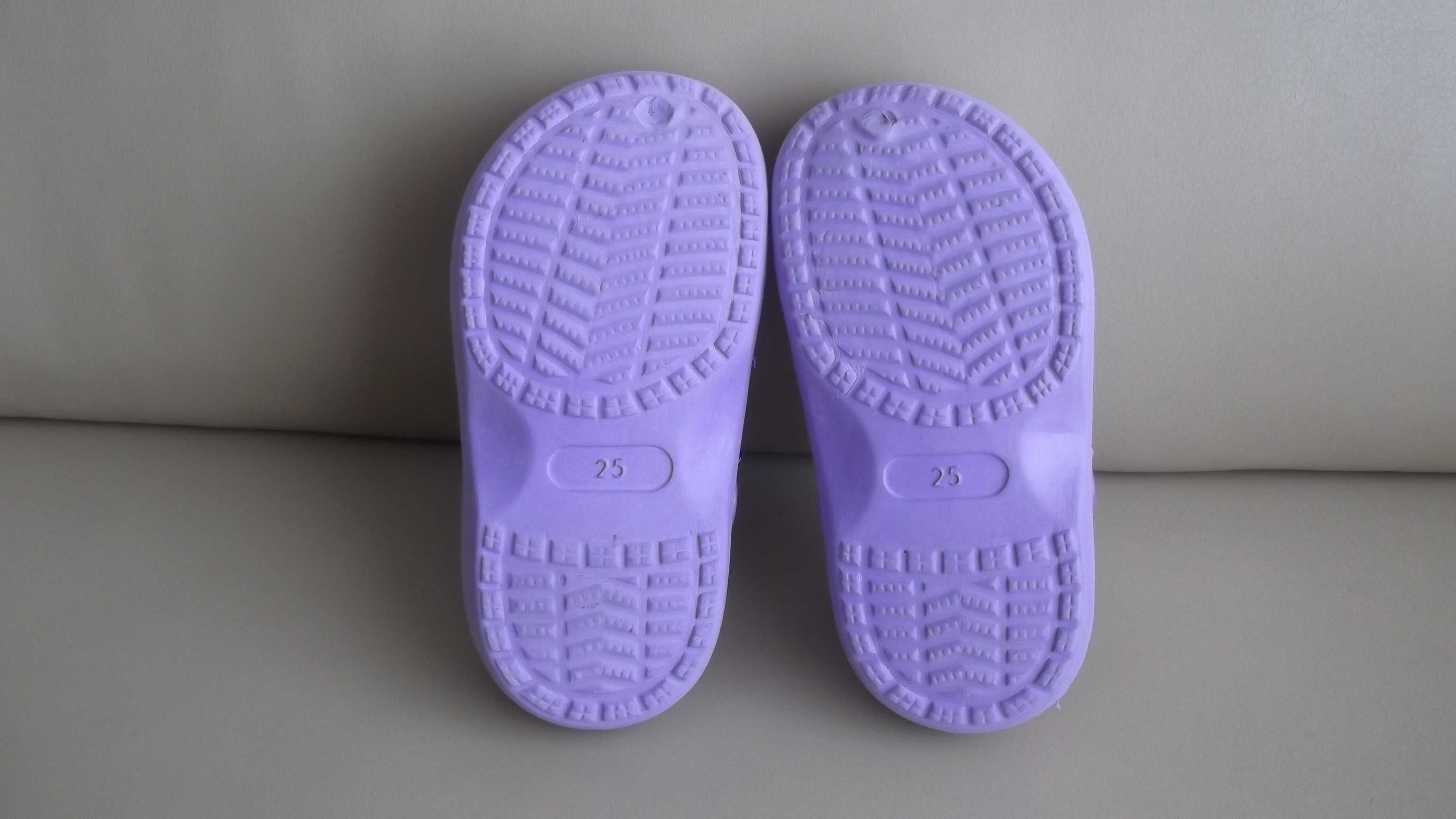 crocs de menina cor lilas