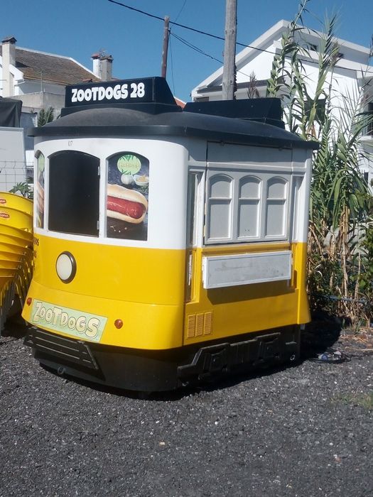 Elétrico Lisboa venda ambulante