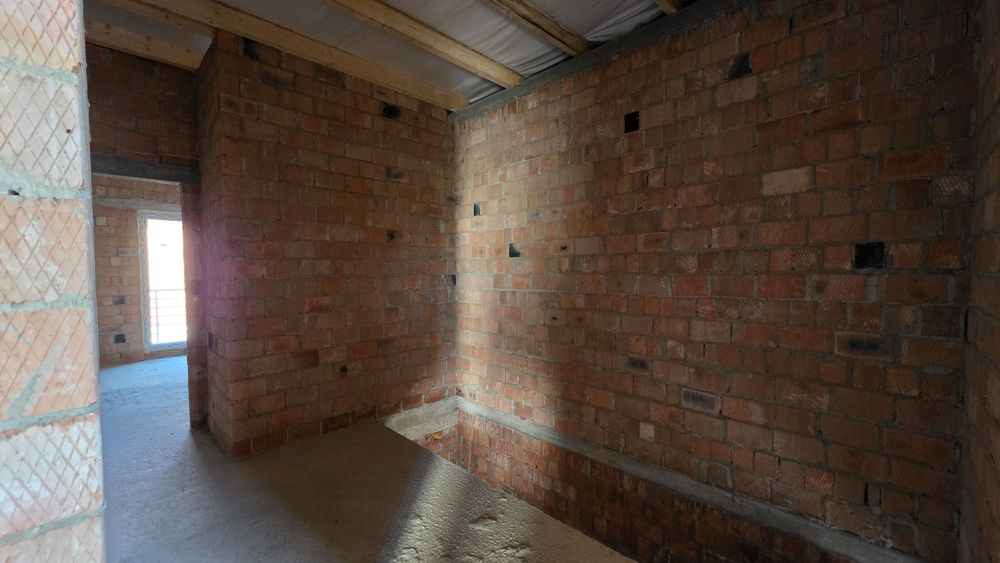 Продається Таун хаус з ділянкою 2 сотих та гаражем