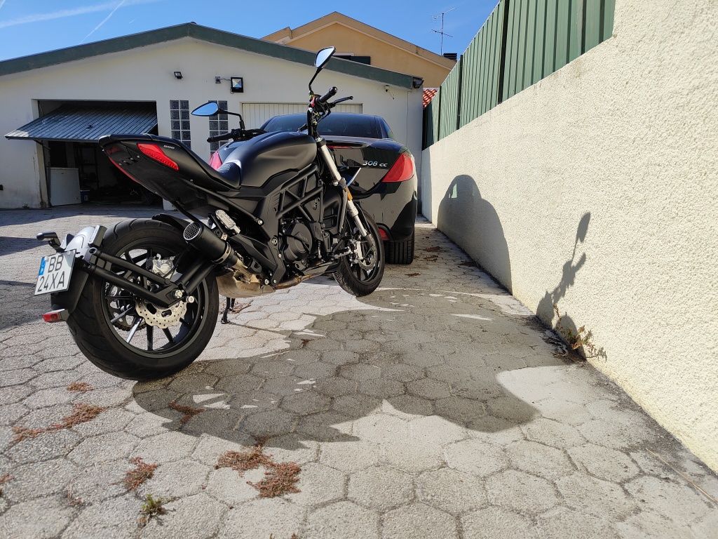 Benelli 502C Cruiser