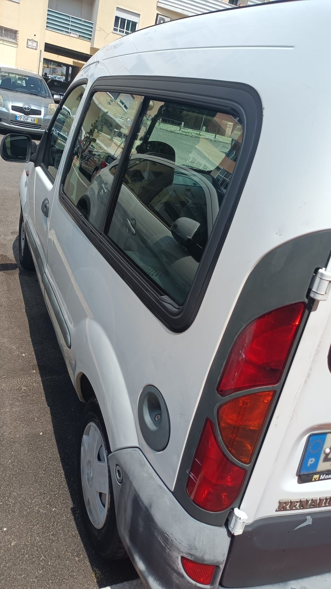 Vendo Renault gangoo 1998 gasolina,