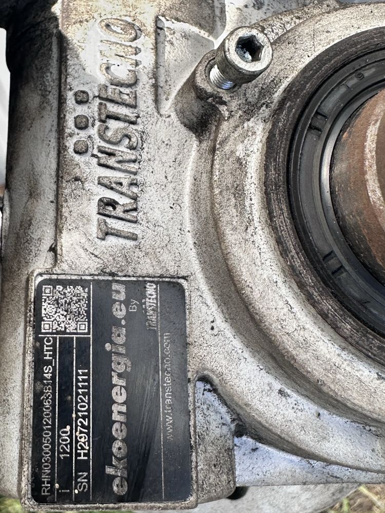 Motoreduktor z silnikiem i ślimakiem
