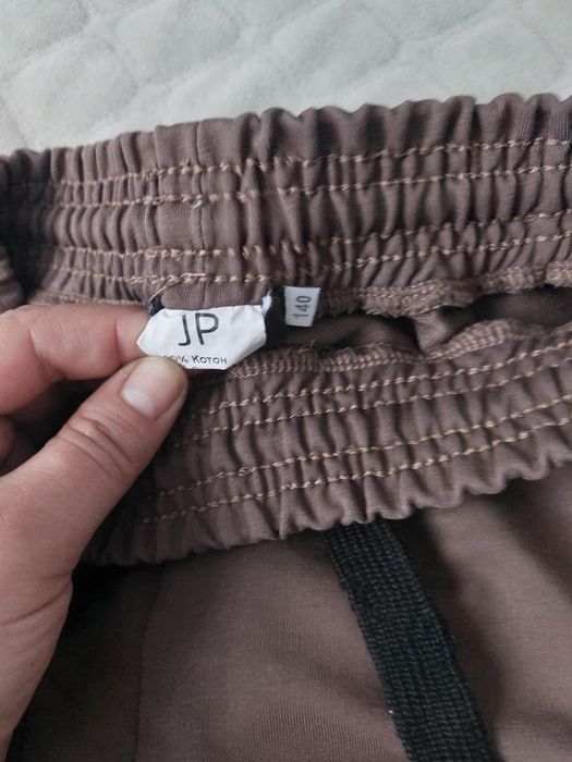 Джинси та спортивні штани для дівчинкичи