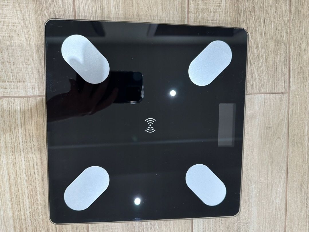 Waga łazienkowa Slim Smart, 180kg, Precyzyjna 31 funkcji