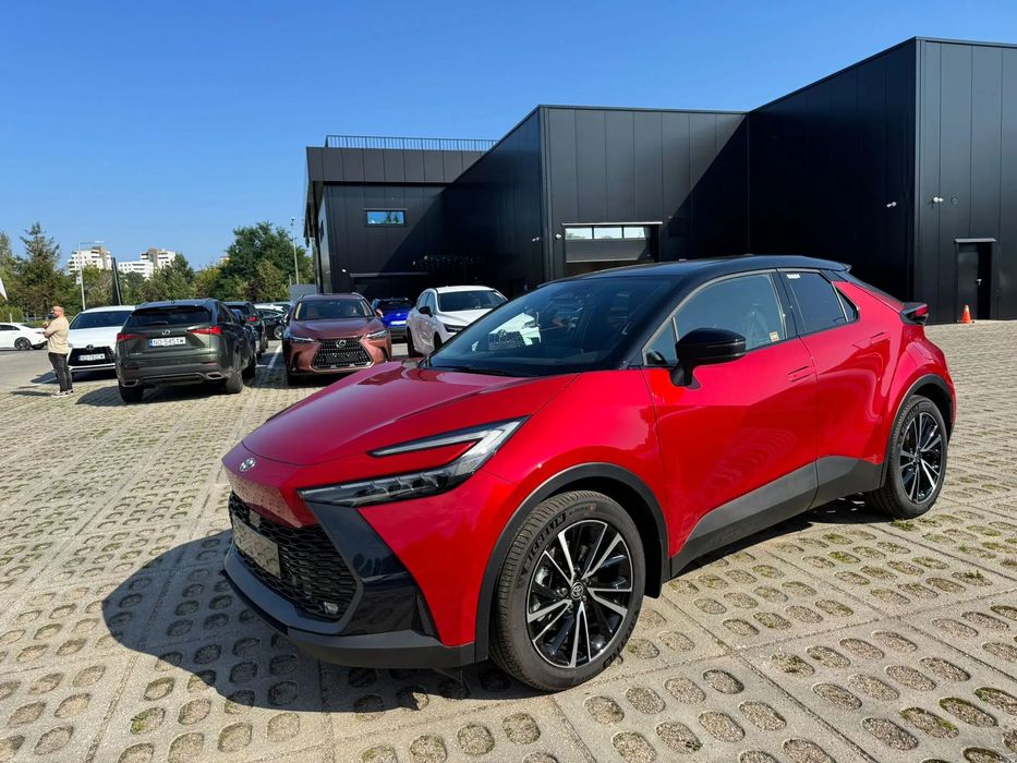Toyota C-HR Plug-in 223 km Automat Executive
