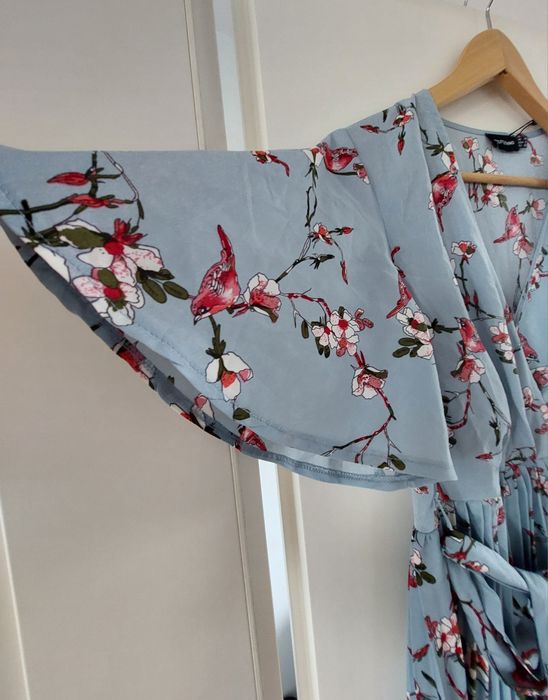 Sukienka PrettyLittleThing rozmiar 38