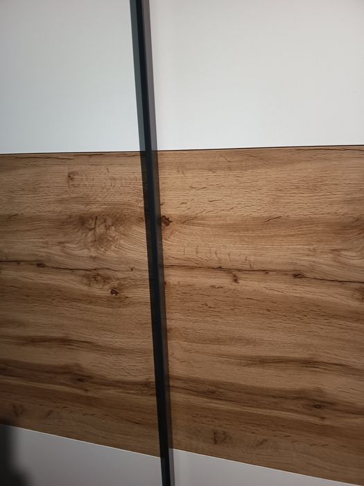 Szafa ubraniowa dł.220 wys.195.5 szer.60