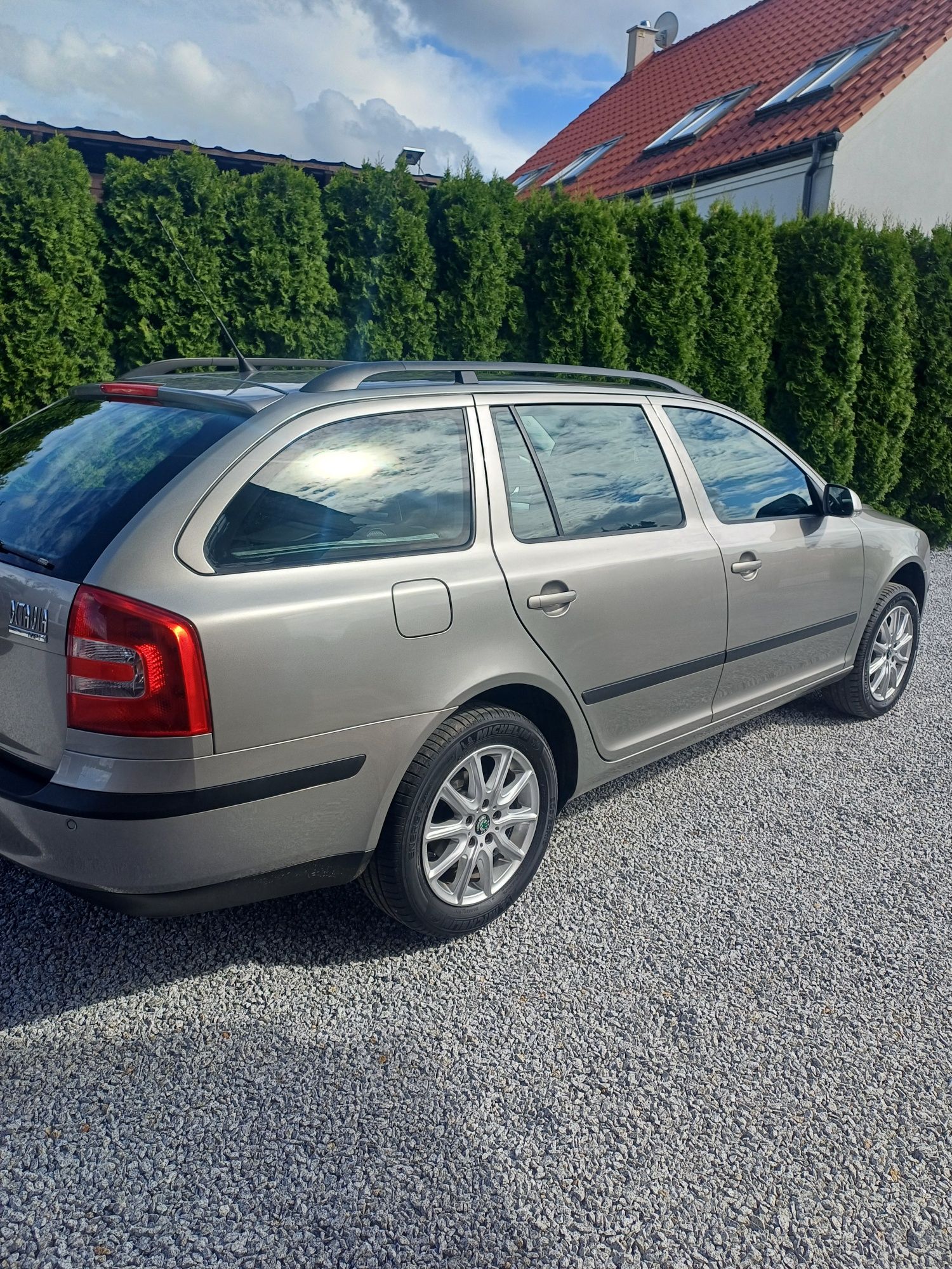 Sprzedam skoda octavia 2008r 1.6 mpi 123 tys km.