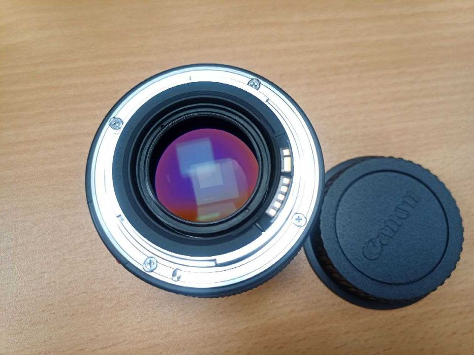 Об'єктив Canon EF 50mm f/1.4 USM Японія
