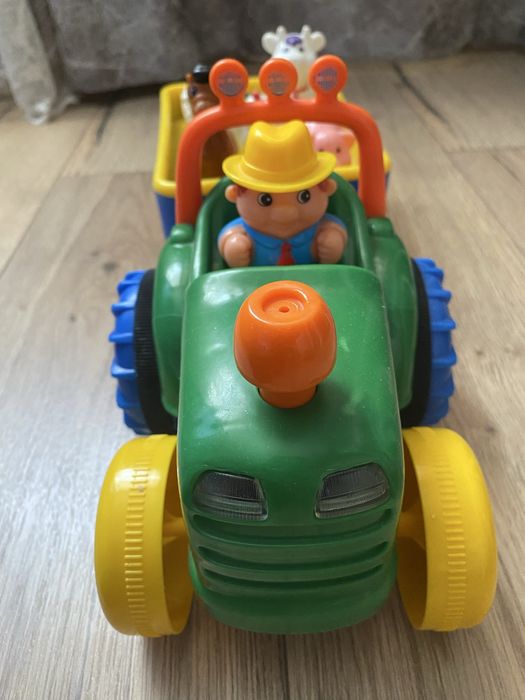 Трактор ферма з фігурками, іграшка трактор