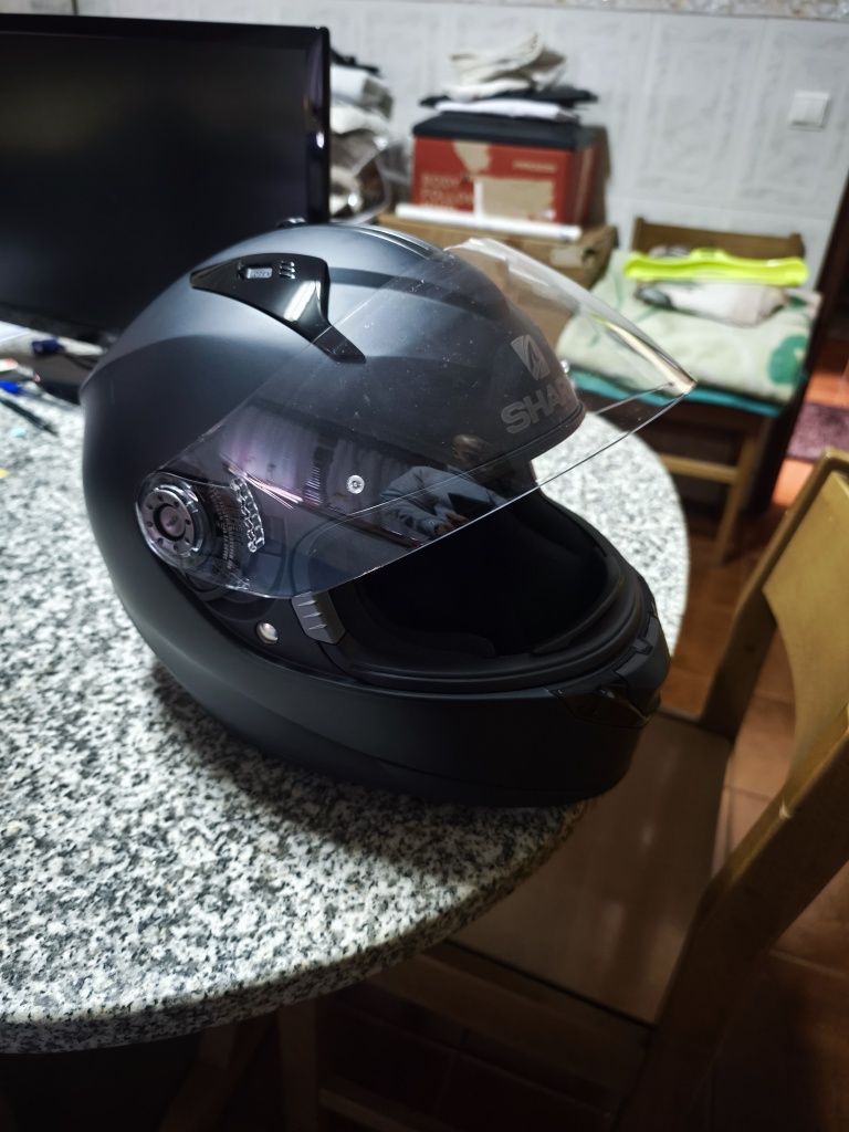 Capacete Shark para despachar como novo